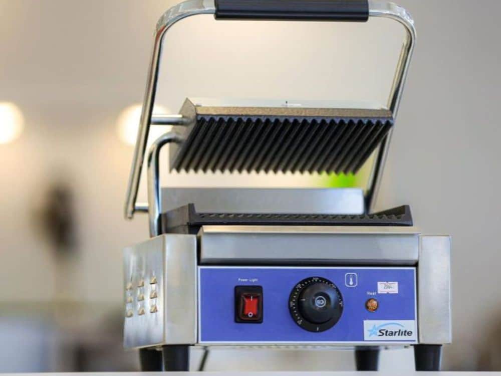 الأجهزة الكهربائية